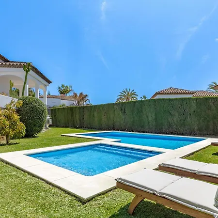 Vacation I Birkin, Heated Pool, Andalusian Style, Gym, Cine, Golf Valley, 6 Min Puerto Banus * Marbella