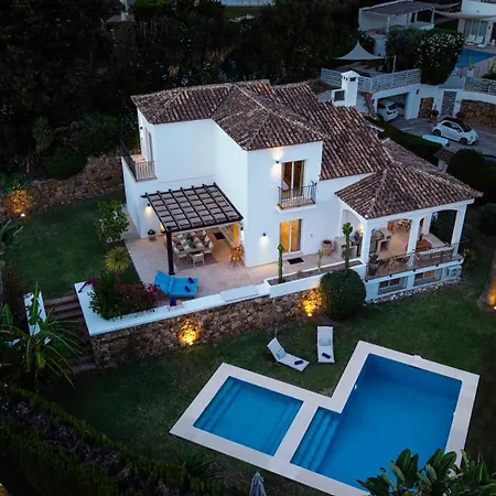 Vacation I Birkin, Heated Pool, Andalusian Style, Gym, Cine, Golf Valley, 6 Min Puerto Banus Villa Marbella