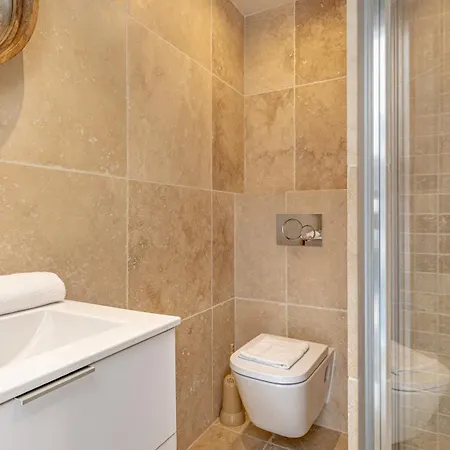 Vacation I Birkin, Heated Pool, Andalusian Style, Gym, Cine, Golf Valley, 6 Min Puerto Banus Villa Marbella