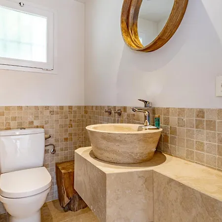 Villa Vacation I Birkin, Heated Pool, Andalusian Style, Gym, Cine, Golf Valley, 6 Min Puerto Banus *