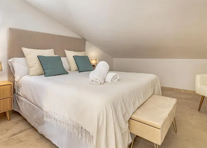 Villa Vacation I Birkin, Heated Pool, Andalusian Style, Gym, Cine, Golf Valley, 6 Min Puerto Banus *