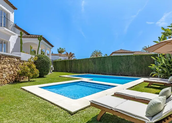 Vacation I Birkin, Heated Pool, Andalusian Style, Gym, Cine, Golf Valley, 6 Min Puerto Banus * Марбелья