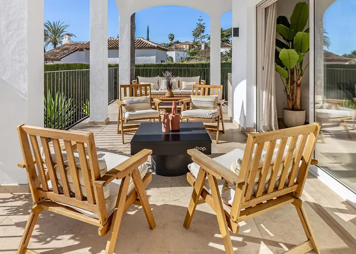 Vacation I Birkin, Heated Pool, Andalusian Style, Gym, Cine, Golf Valley, 6 Min Puerto Banus Marbella