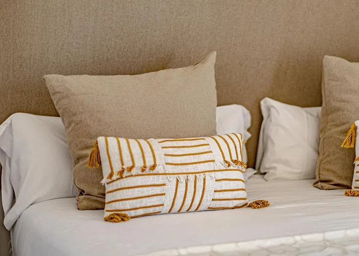 Villa Vacation I Birkin, Heated Pool, Andalusian Style, Gym, Cine, Golf Valley, 6 Min Puerto Banus