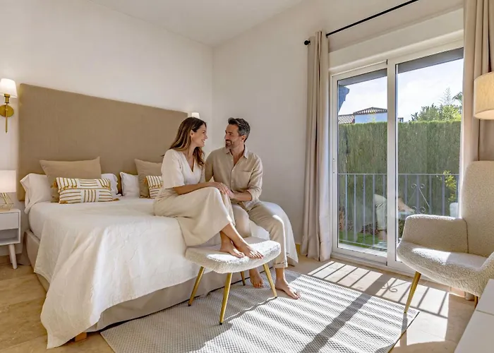 Vacation I Birkin, Heated Pool, Andalusian Style, Gym, Cine, Golf Valley, 6 Min Puerto Banus Villa *