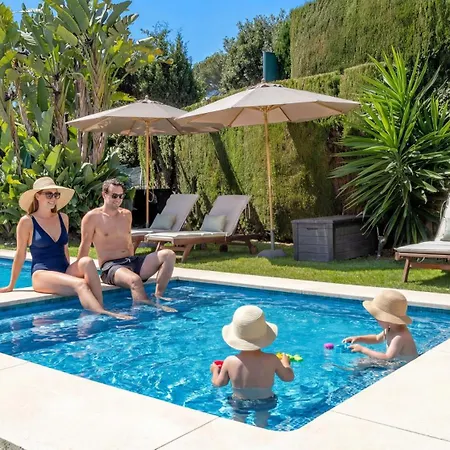 Vacation I Birkin, Heated Pool, Andalusian Style, Gym, Cine, Golf Valley, 6 Min Puerto Banus Villa *