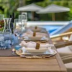 Vacation I Birkin, Heated Pool, Gated Community, Andalusian Style, Gym, Cine, Golf Valley, 6 Min Puerto Banus *