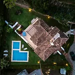 Vacation I Birkin, Heated Pool, Gated Community, Andalusian Style, Gym, Cine, Golf Valley, 6 Min Puerto Banus * Marbella